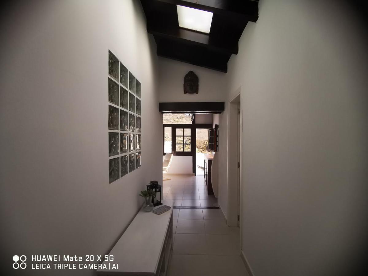 Villa Campo Y Lava Tías Exterior foto