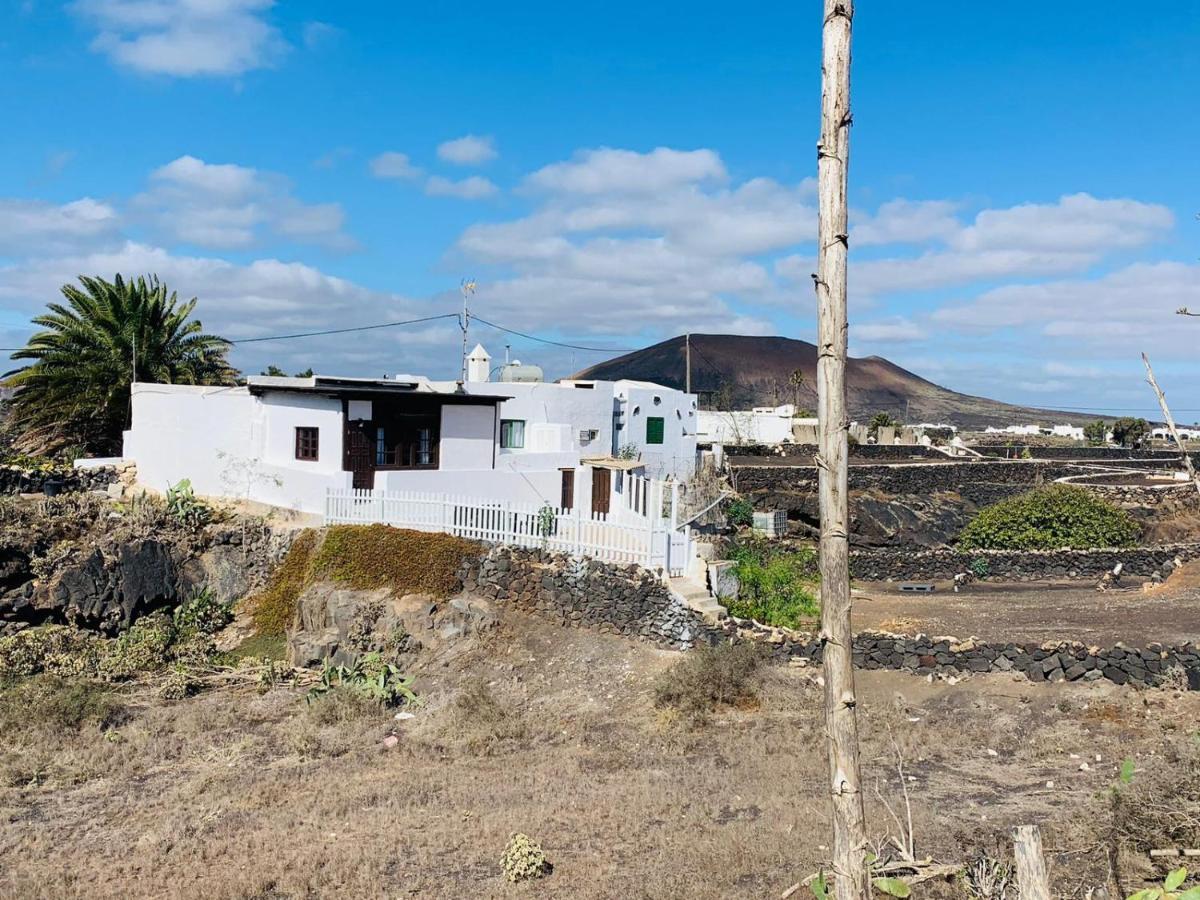 Villa Campo Y Lava Tías Exterior foto